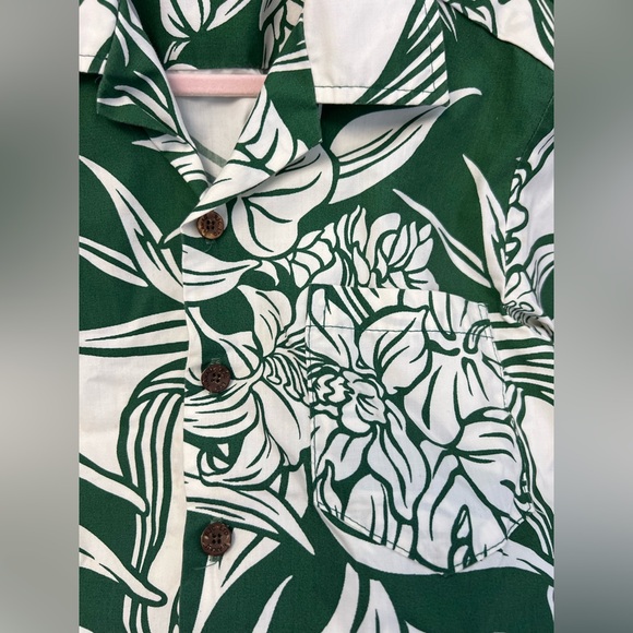 Traded Boys RJC Hawaii aloha shirt / Hawaiian shirt. Made in Hawaii. Green/White - Picture 3 of 5